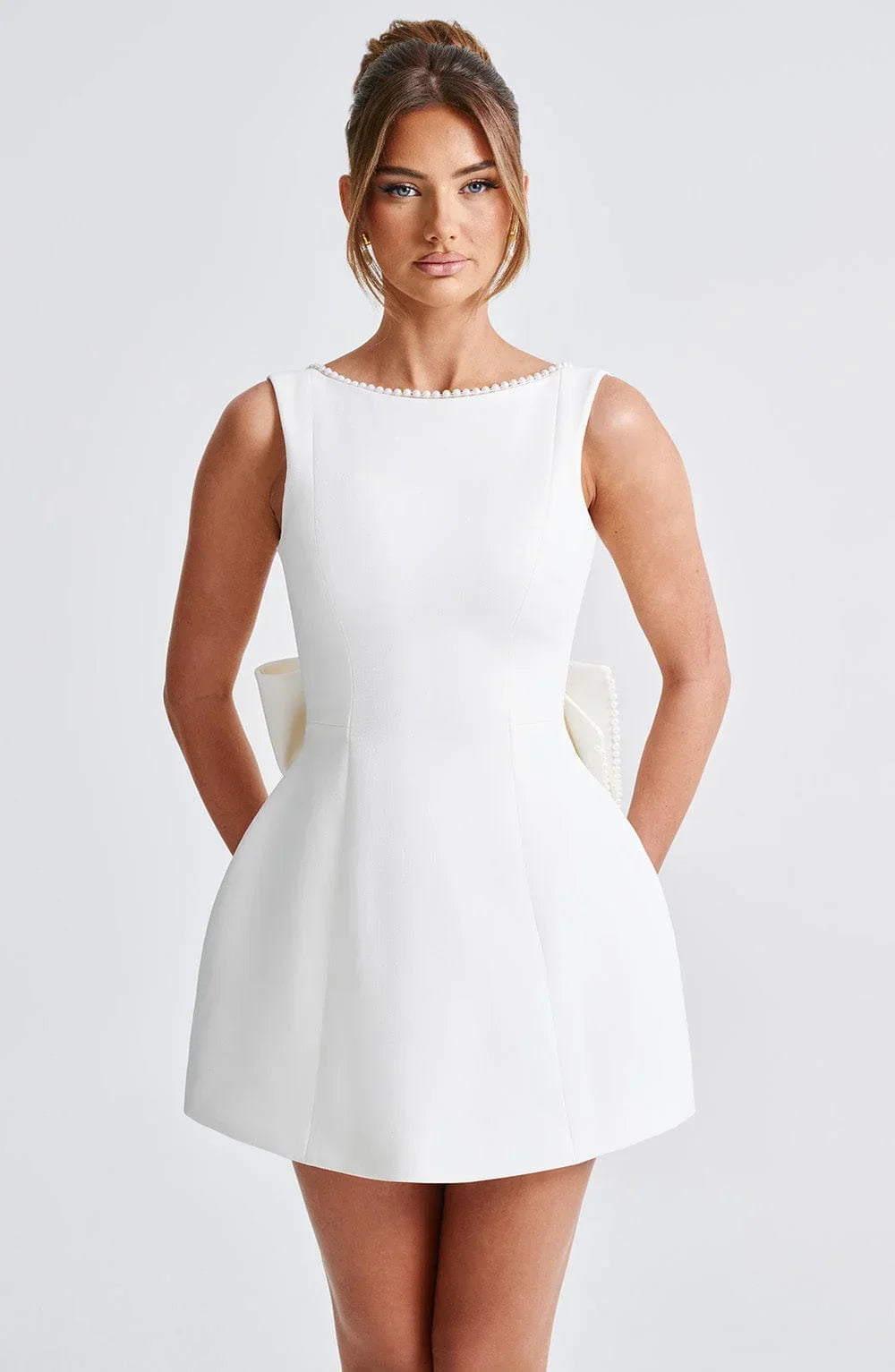 Elegancka Sukienka Damska z Kokardą | Mini